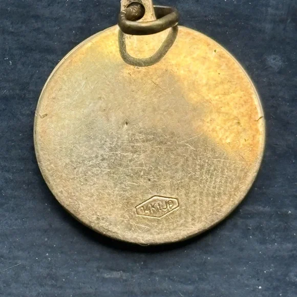 Saint Christopher Gold Pendant - Picture 4 of 4